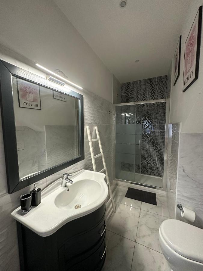 Celio 83 Luxury Apartment Roma Exterior foto